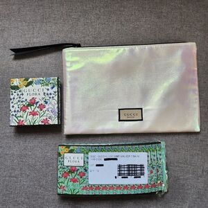 Gucci Flora Gift Set with Iridescent Pouch